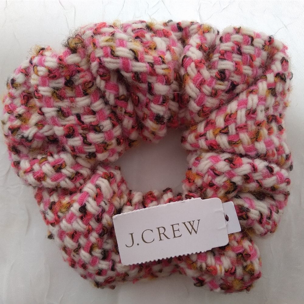 🌟final price | NWT | J.Crew Wide Scrunchie in Tweed | OS